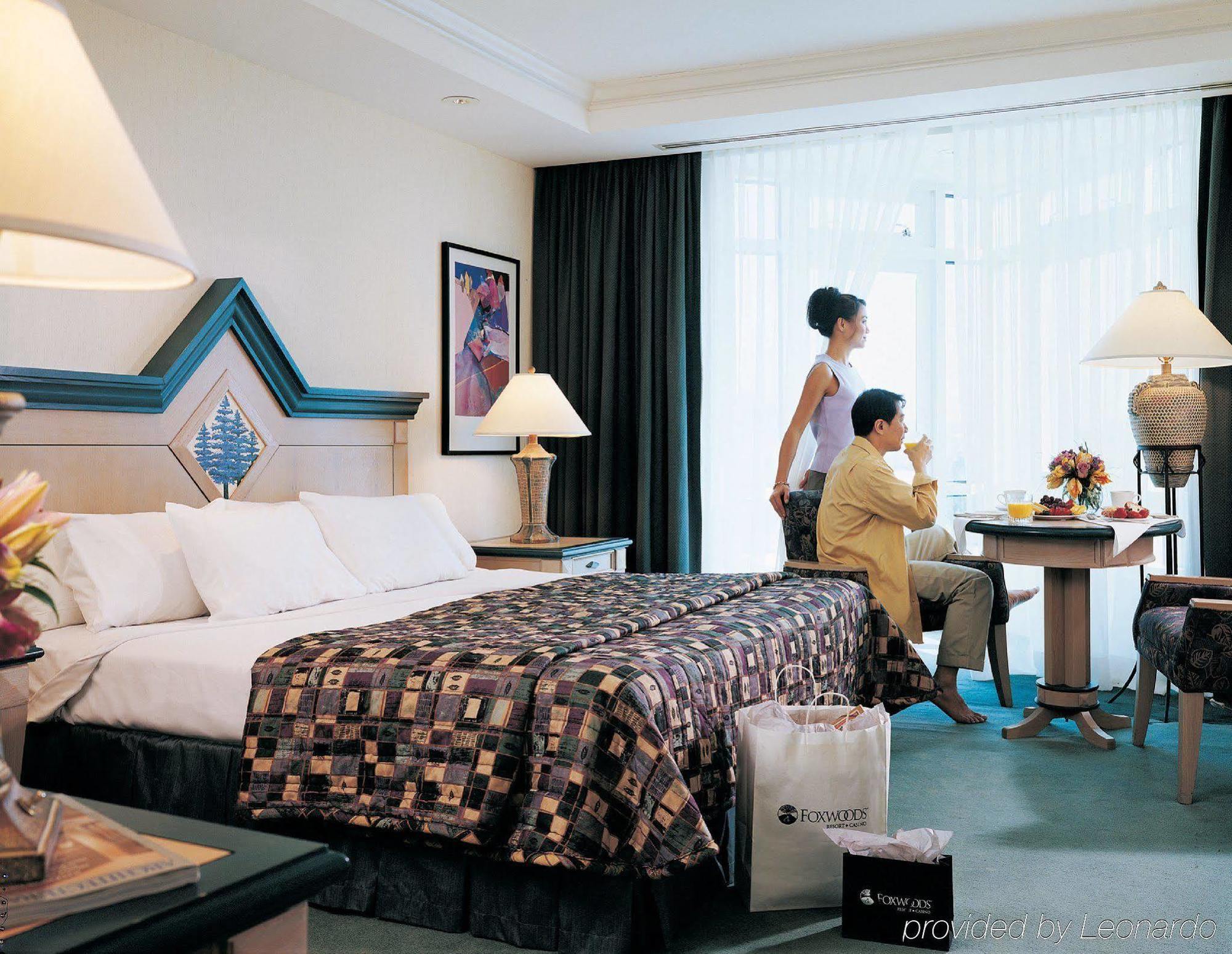 Great Cedar Hotel At Foxwoods Ledyard Center Room photo